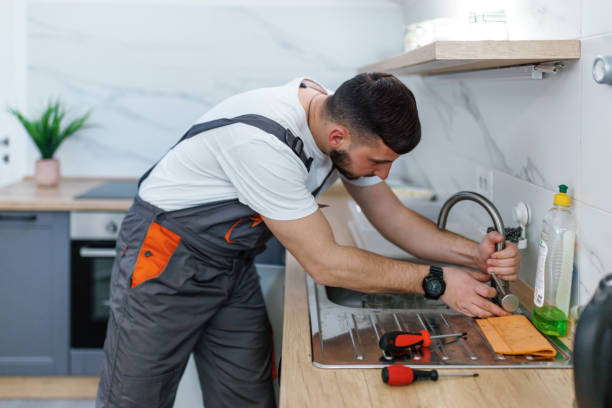 Best Emergency Plumbing Repair  in Comstock Northwest, MI